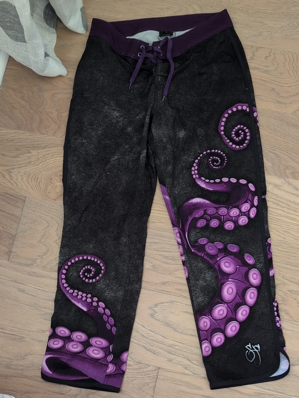 Sea Fear Women's Octopus Pants